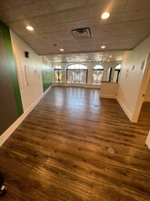 430 Park Ave, Highland Park, IL for lease Interior Photo- Image 1 of 4