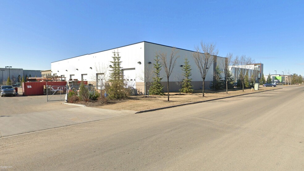 5321-5341 47 St NW, Edmonton, AB for lease - Building Photo - Image 2 of 4