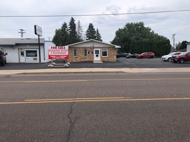 2206 Highland Ave, Eau Claire, WI for sale - Primary Photo - Image 1 of 1