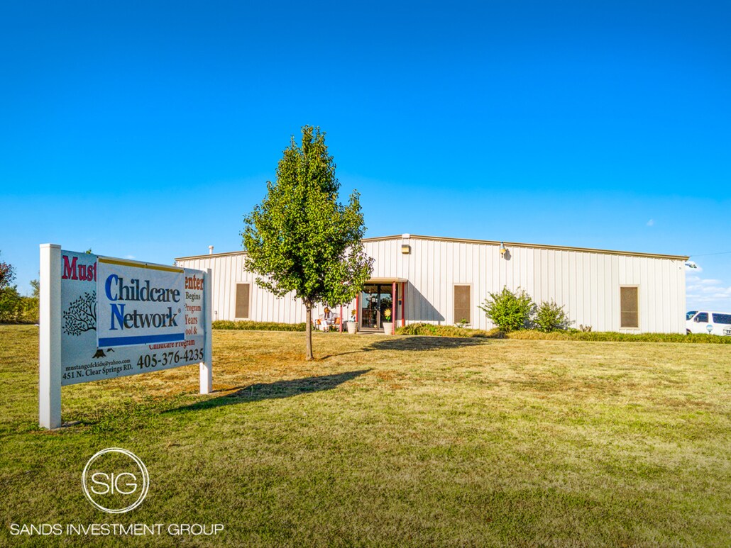 451 N Clear Springs Rd, Mustang, OK for sale Building Photo- Image 1 of 1