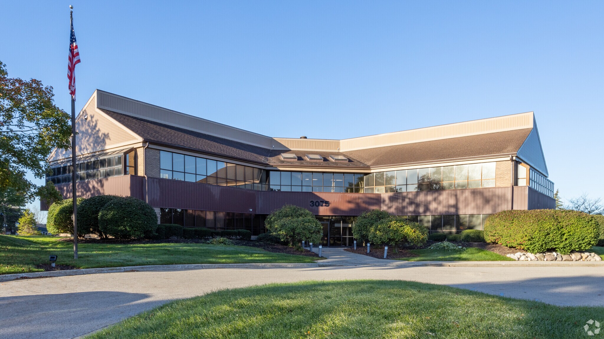 3075 Charlevoix Dr SE, Grand Rapids, MI for sale Building Photo- Image 1 of 1