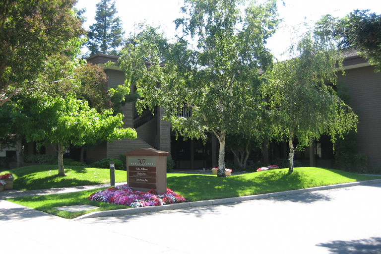 707 Menlo Ave, Menlo Park, CA for lease - Building Photo - Image 2 of 3