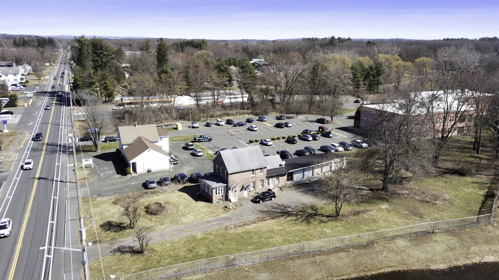 470 Granby Rd, South Hadley, MA for lease - Building Photo - Image 3 of 10