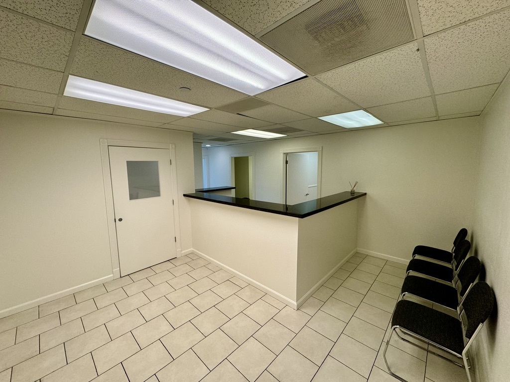 125 N Jackson Ave, San Jose, CA 95116 - Unit 107 -  - Lobby - Image 1 of 5