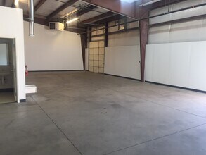 8085 Oneida St, Commerce City, CO for lease Building Photo- Image 2 of 4