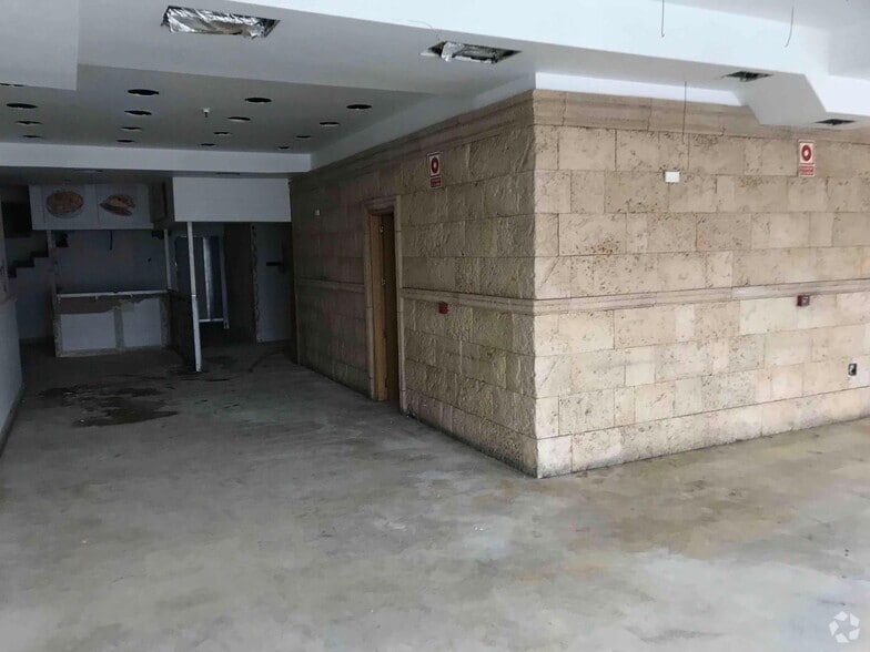 Retail in Alcobendas, Madrid for sale - Interior Photo - Image 1 of 1