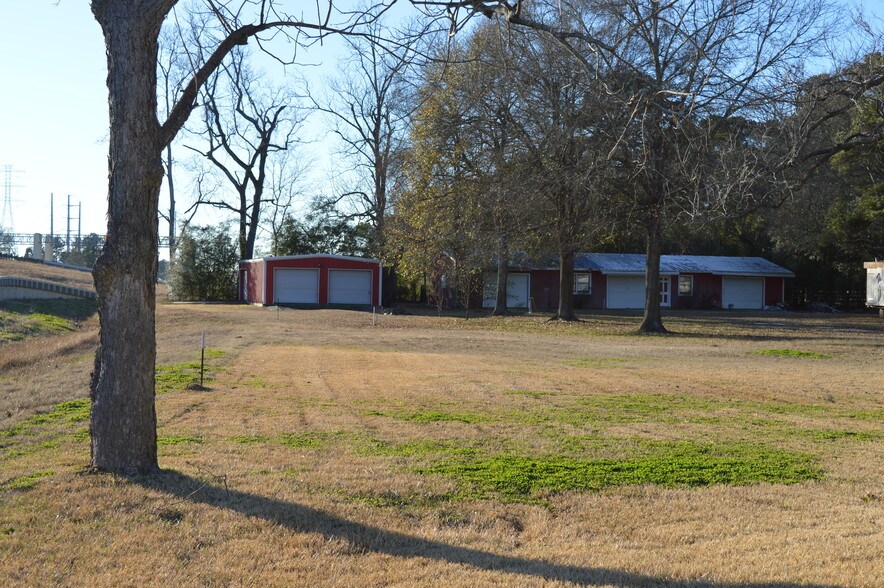 22635 Mossy Oaks Rd, Spring, TX 77389