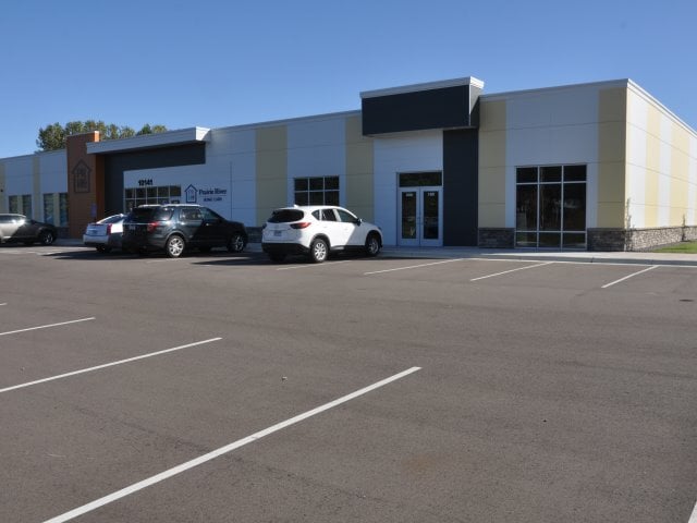 10141 University Ave NE, Blaine, MN for lease - Building Photo - Image 1 of 6