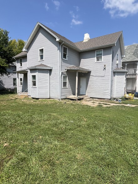 COUNCIL BLUFFS 6-UNIT PORTFOLIO portfolio of 2 properties for sale on LoopNet.com - Building Photo - Image 1 of 13