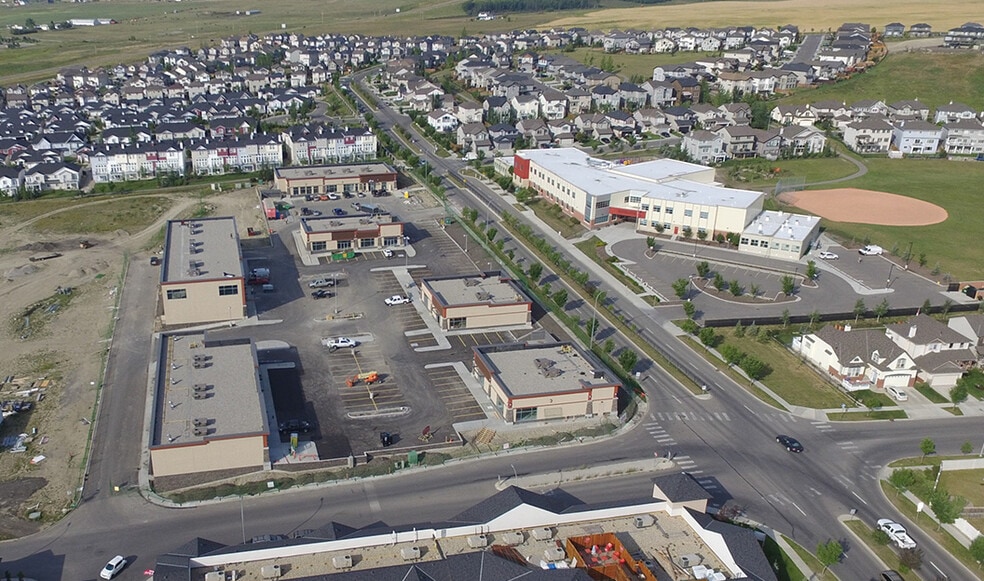 200 Southridge Dr, Okotoks, AB for lease - Aerial - Image 2 of 6