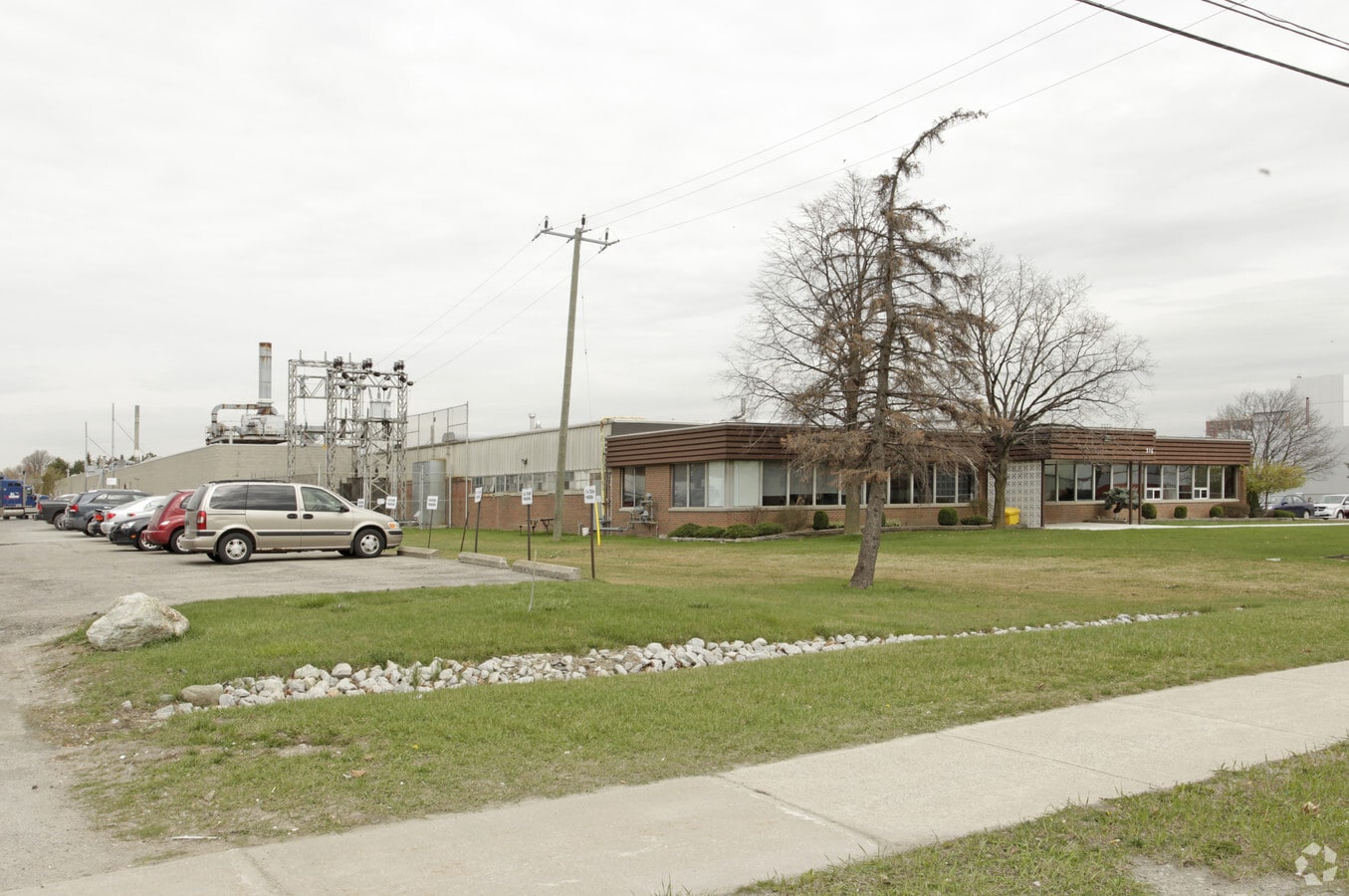 316 Orenda Rd, Brampton, ON L6T 1G3