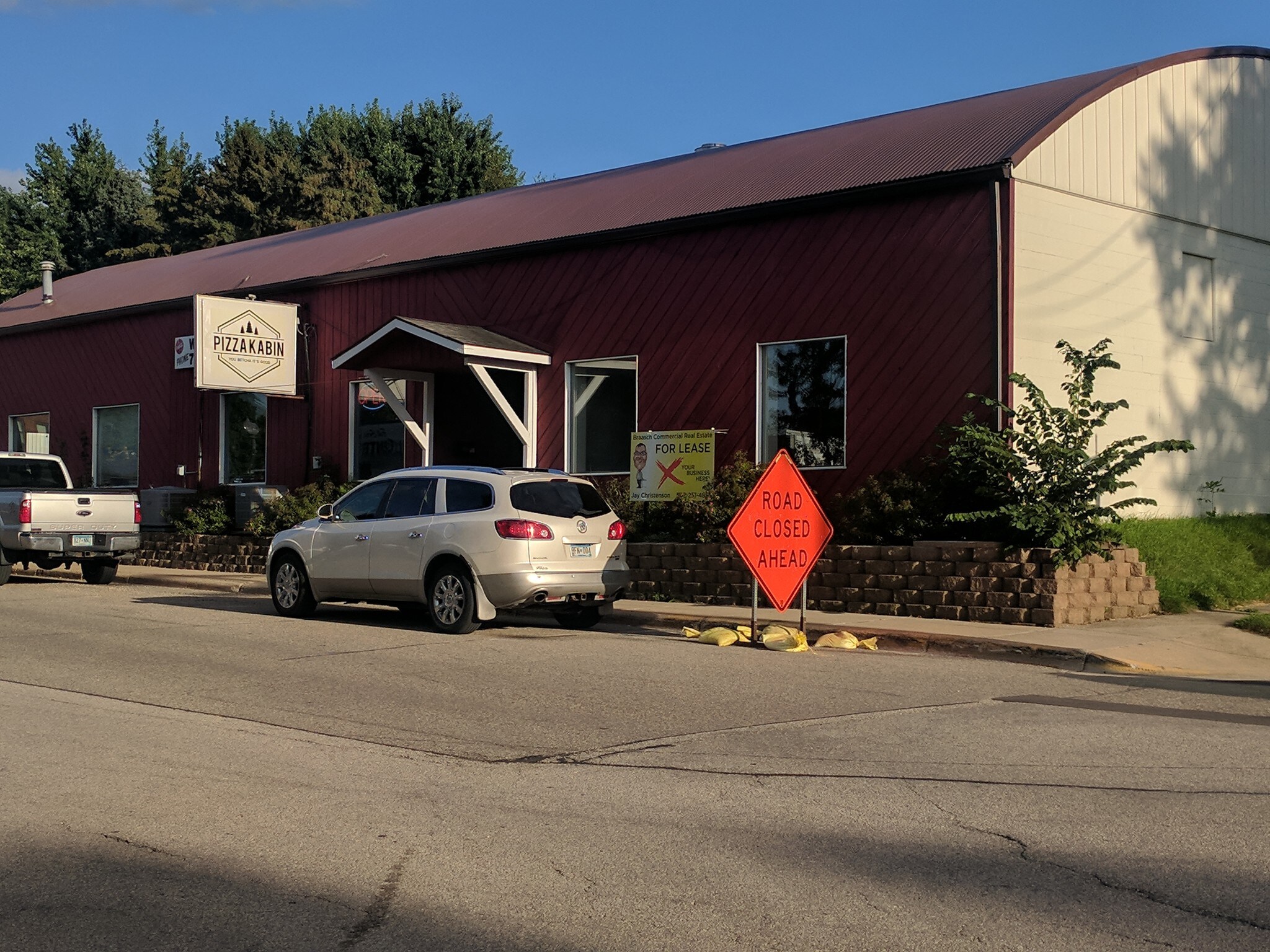 81 W 5th St, Zumbrota, MN 55992