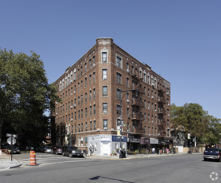 1205 Cortelyou Rd, Brooklyn, NY for lease - Primary Photo - Image 2 of 3