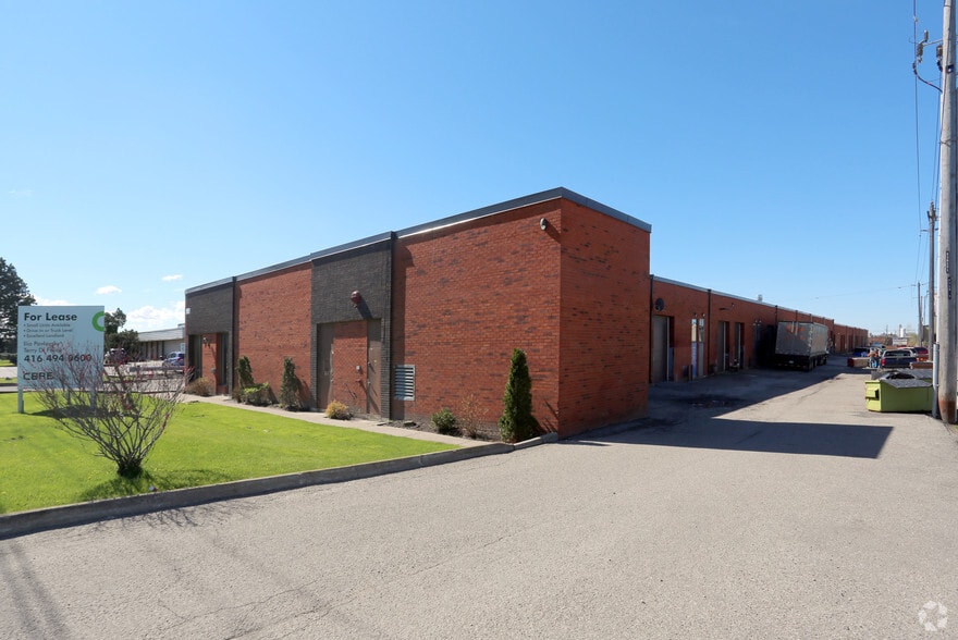 701-745 Fenmar Dr, Toronto, ON for sale - Primary Photo - Image 1 of 1
