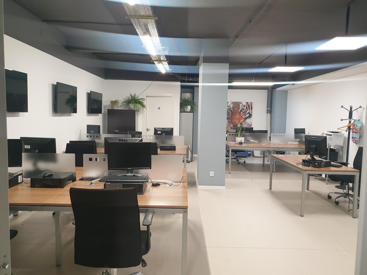 Esplugues de Llobregat, BAR 08950 -  -  - Interior Photo - Image 1 of 6