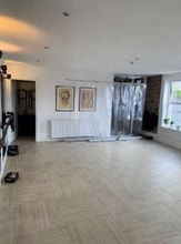 5a Railway St, Cleckheaton for lease Interior Photo- Image 1 of 3