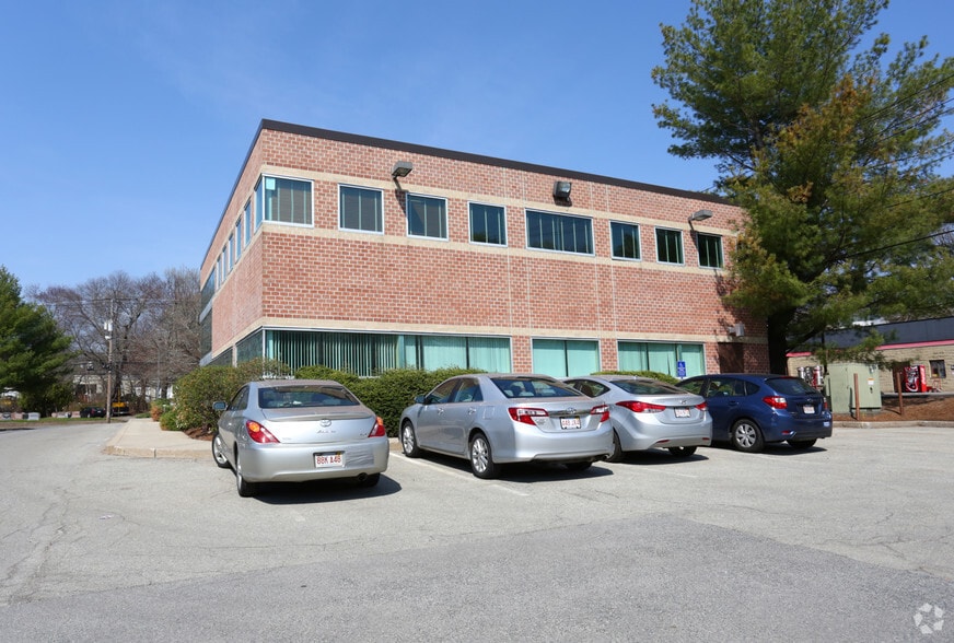 230 Maple St, Marlborough, MA for lease - Building Photo - Image 2 of 2