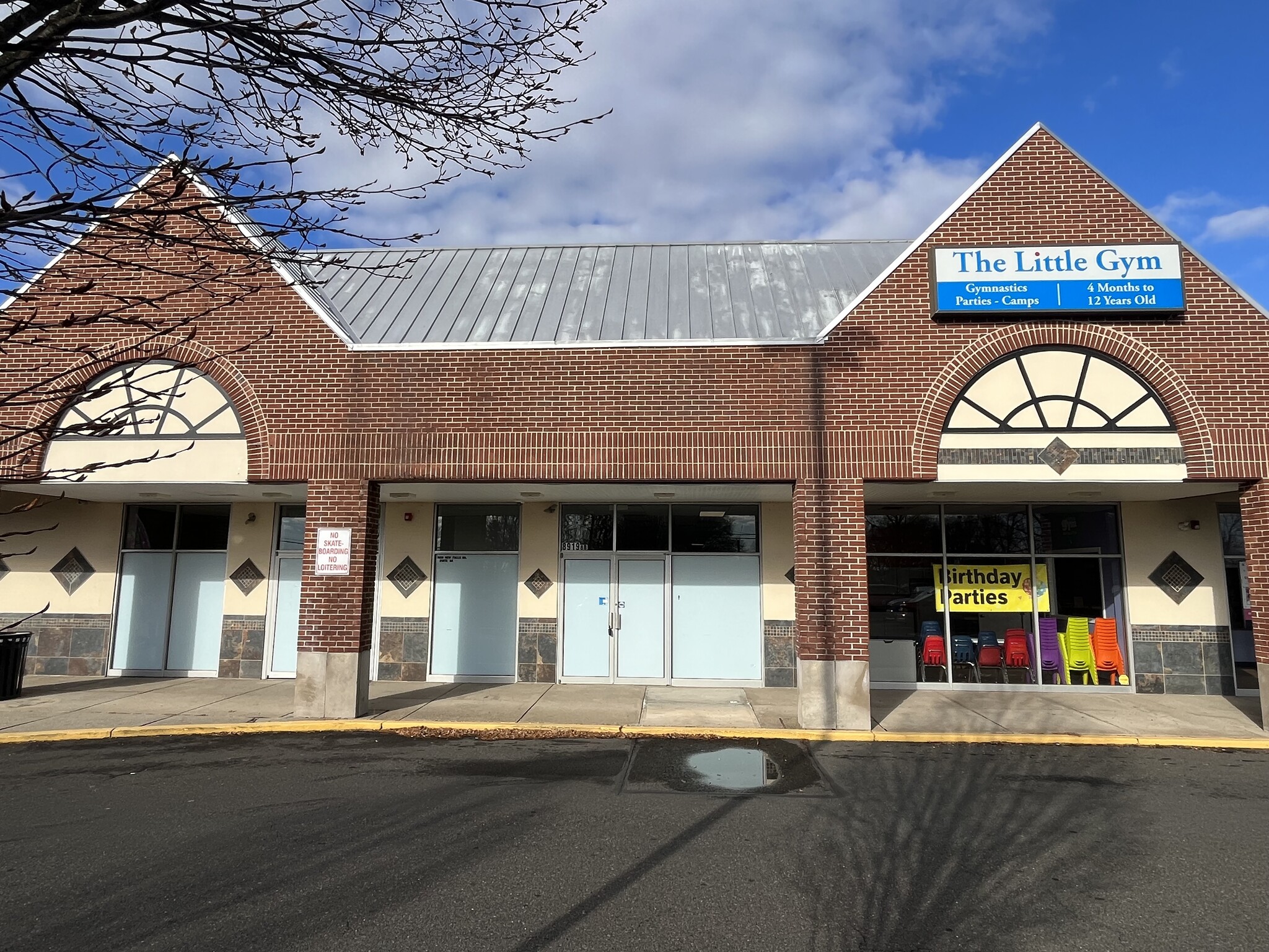 8919 New Falls Rd, Levittown, PA for lease Building Photo- Image 1 of 3