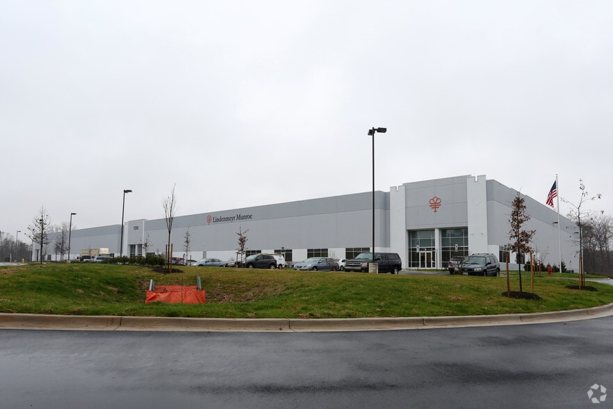 7230 Preston Gateway Dr, Hanover, MD 21076