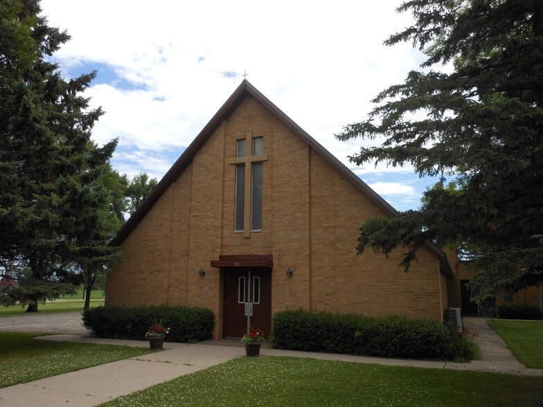 781 2nd St E, Lake Lillian, MN 56253