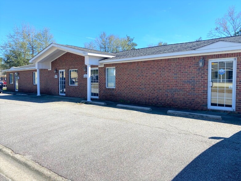 113-121 W 8th St, Rincon, GA for lease - Building Photo - Image 1 of 20