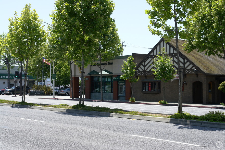 1215 El Camino Real, Menlo Park, CA for lease - Building Photo - Image 2 of 2