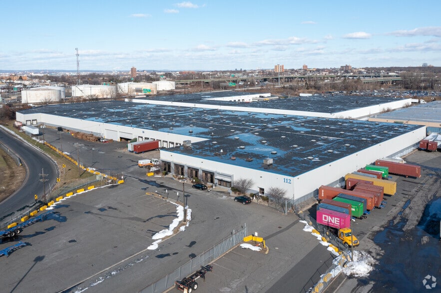 112 Port Jersey Blvd, Jersey City, NJ for lease - Primary Photo - Image 1 of 4