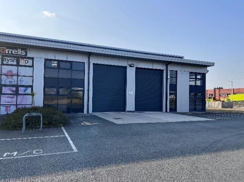 Longridge Rd, Preston, PR2 5LX Red Scar Industrial Estate