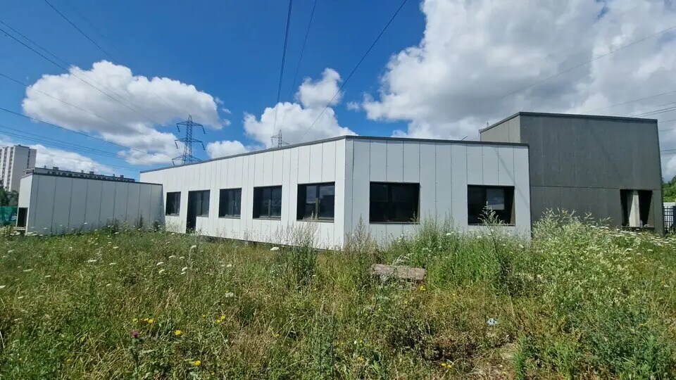 Flex in Sarcelles for lease - Building Photo - Image 2 of 3