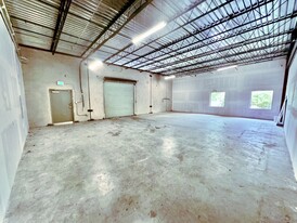 4222 Gatecrest Industrial Flex Space - Warehouse