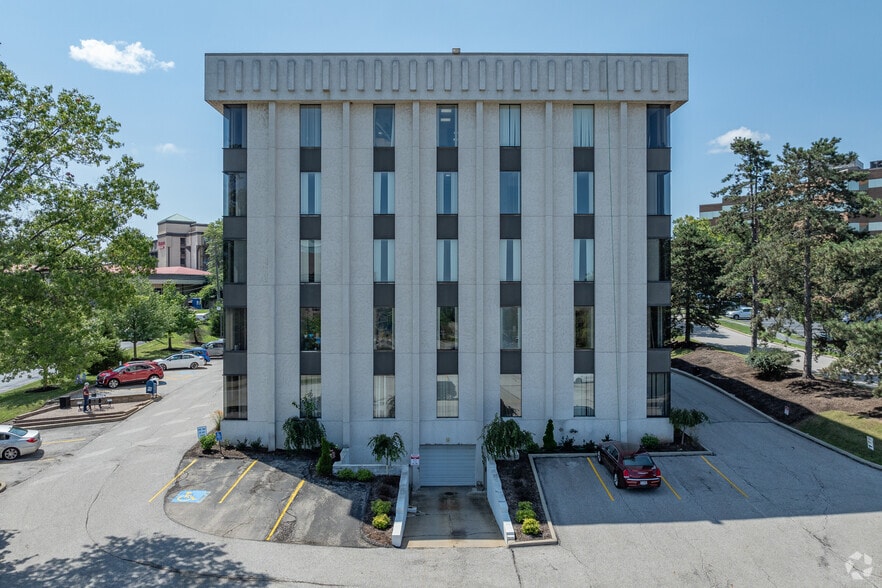 5000 Rockside Rd, Independence, OH for sale - Building Photo - Image 3 of 5