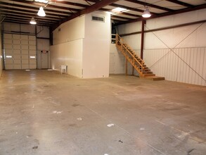 248 E Crogan St, Lawrenceville, GA for lease Building Photo- Image 2 of 9