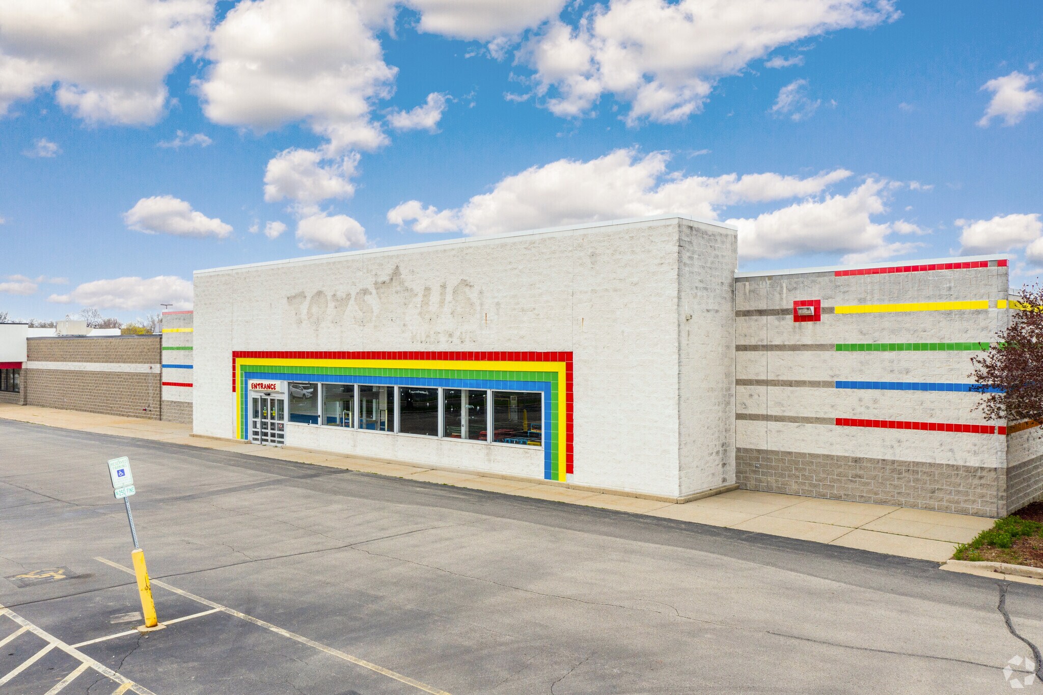 2723 Milton Ave, Janesville, WI for sale Primary Photo- Image 1 of 1