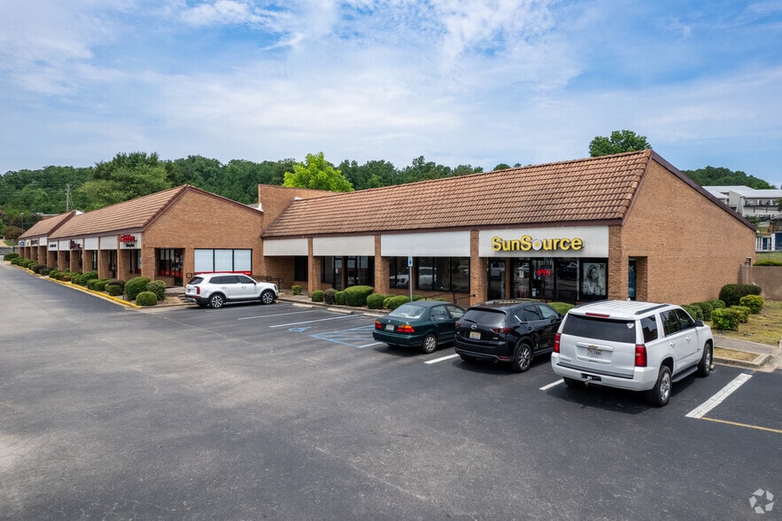 1506-1524 Montclair Rd, Irondale, AL for lease - Primary Photo - Image 1 of 7