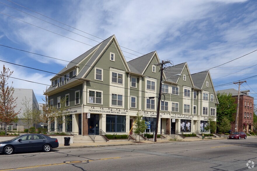 231 Douglas Ave, Providence, RI for sale - Primary Photo - Image 1 of 1