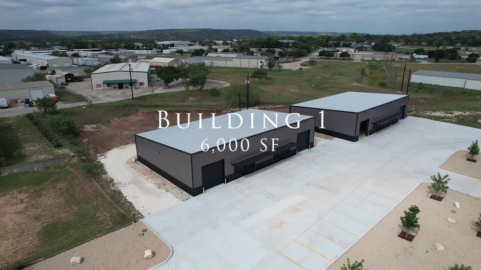 606 Mill Run, Kerrville, TX for lease - Commercial Listing Video - Image 3 of 34