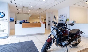 102-104 Stewarts Rd, London for lease Interior Photo- Image 1 of 5