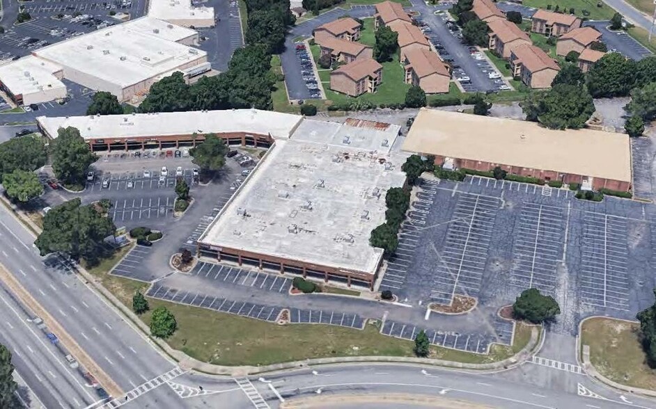 13015 Abercorn St, Savannah, GA for sale - Building Photo - Image 1 of 12