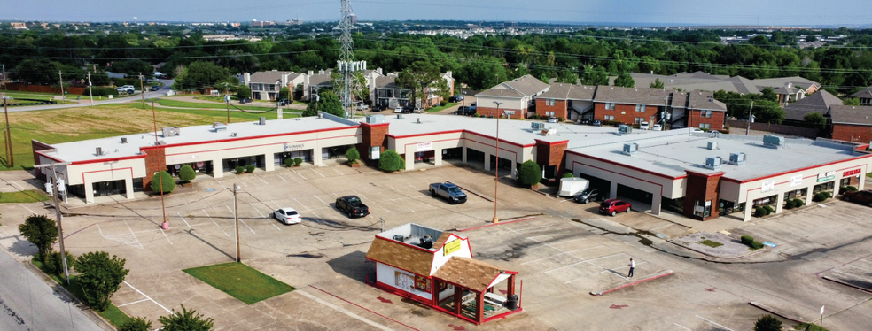 5750 Davis Blvd, North Richland Hills, TX for lease - Building Photo - Image 2 of 6