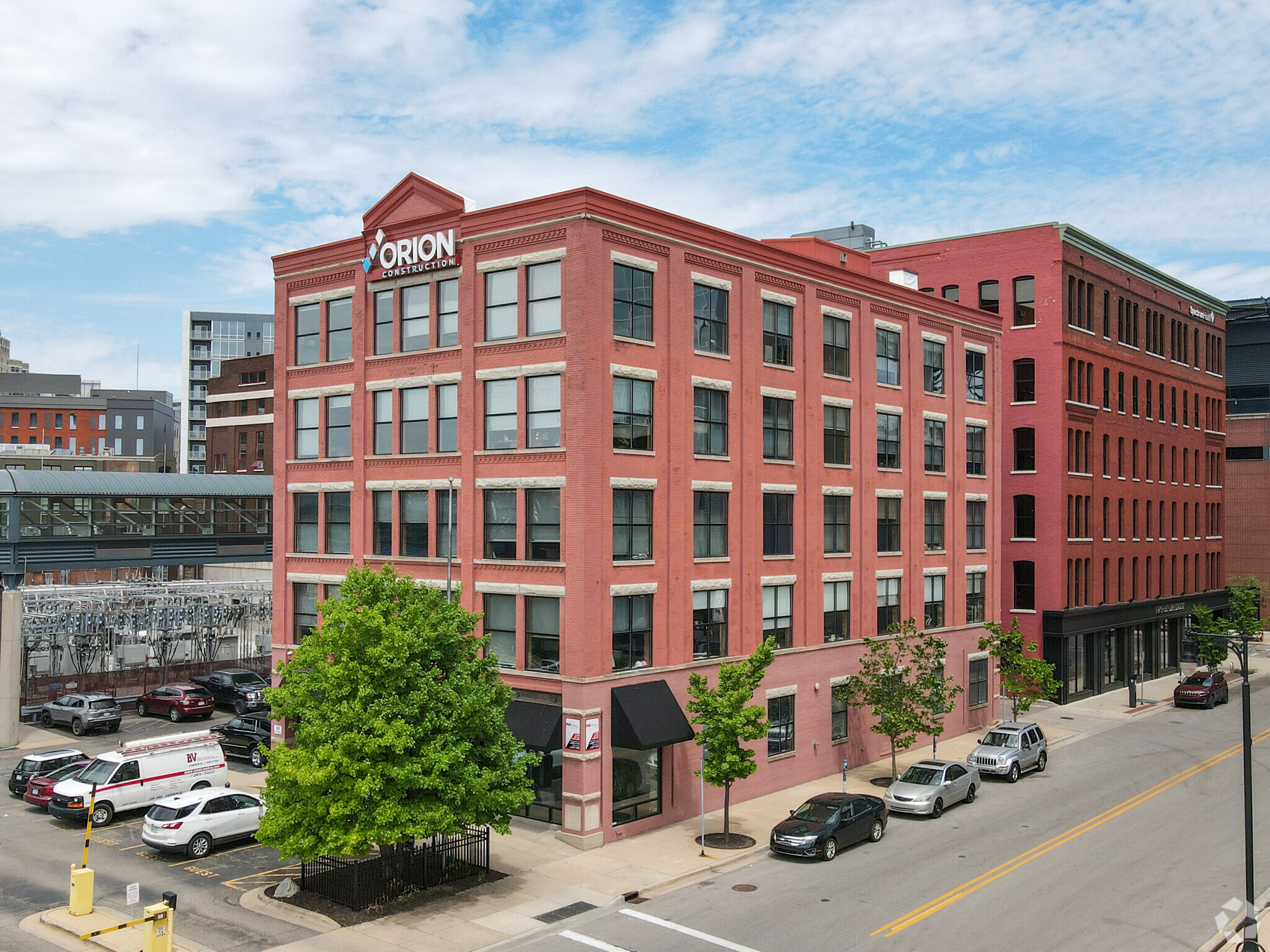 32 Market Ave SW, Grand Rapids, MI for lease Primary Photo- Image 1 of 8