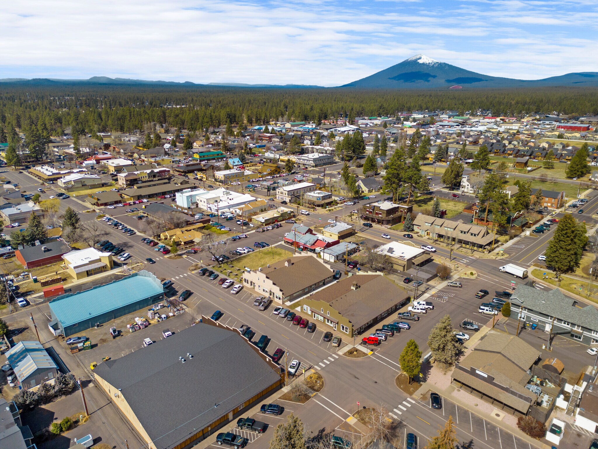 382 E Hood Ave, Sisters, OR for sale Building Photo- Image 1 of 1