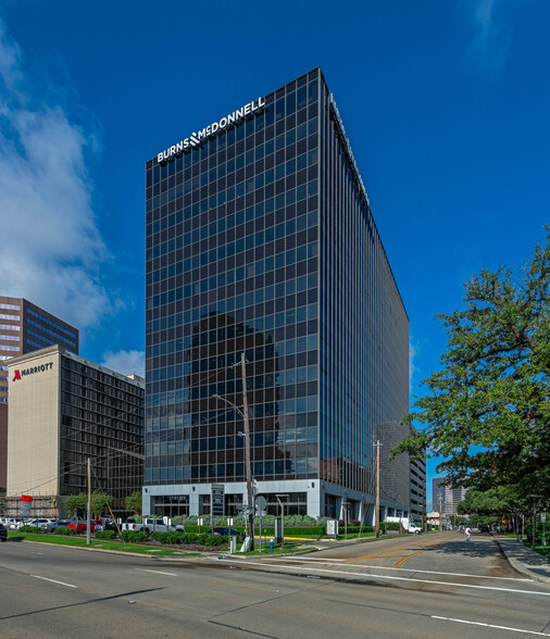 1700 West Loop S, Houston, TX for sale - Building Photo - Image 3 of 14