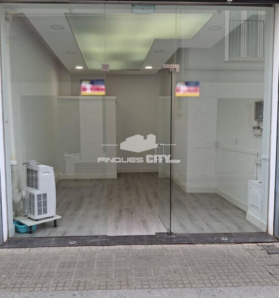 Office/Retail in Calella, Barcelona for lease - Building Photo - Image 2 of 4