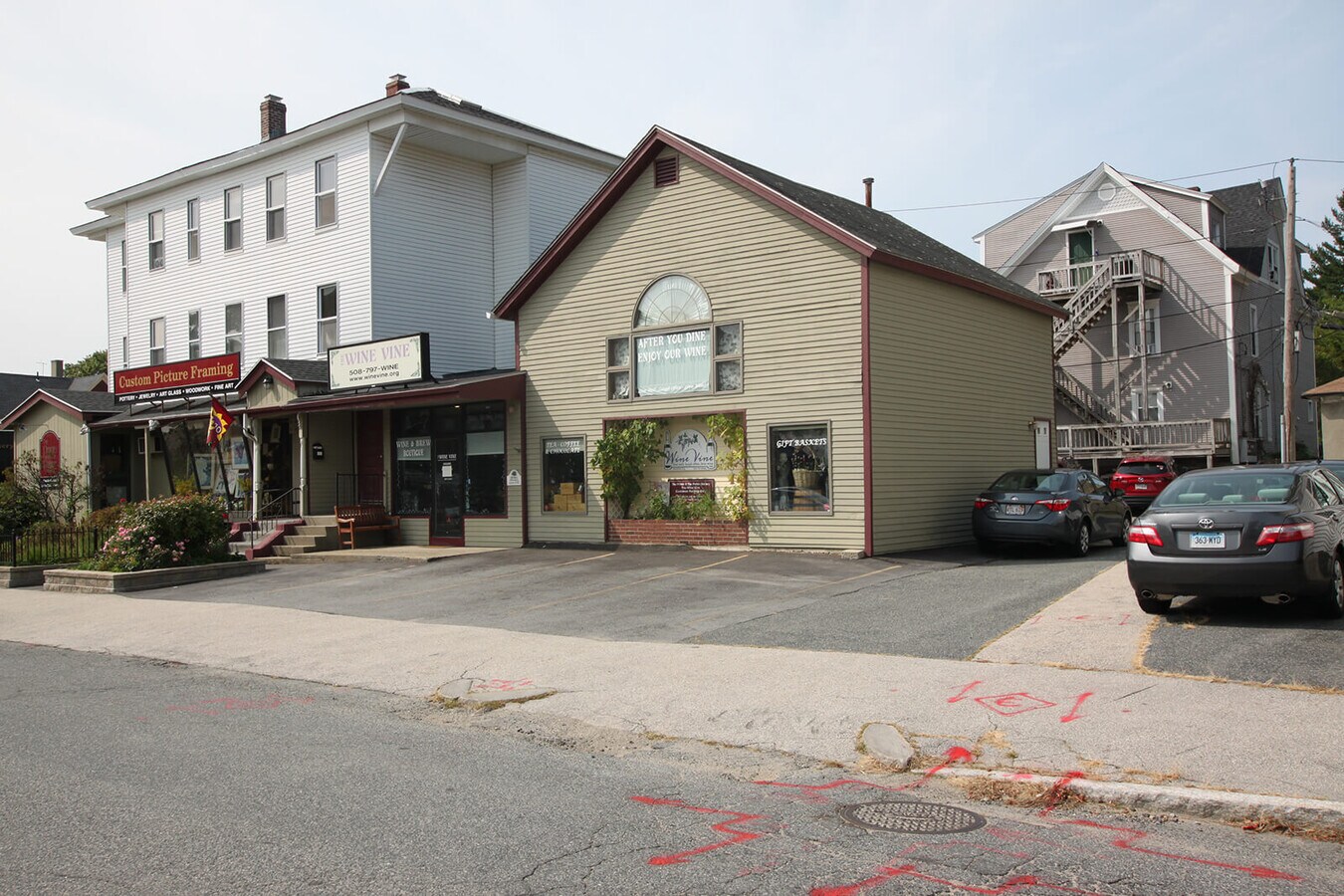 142 Highland St, Worcester, MA 01609