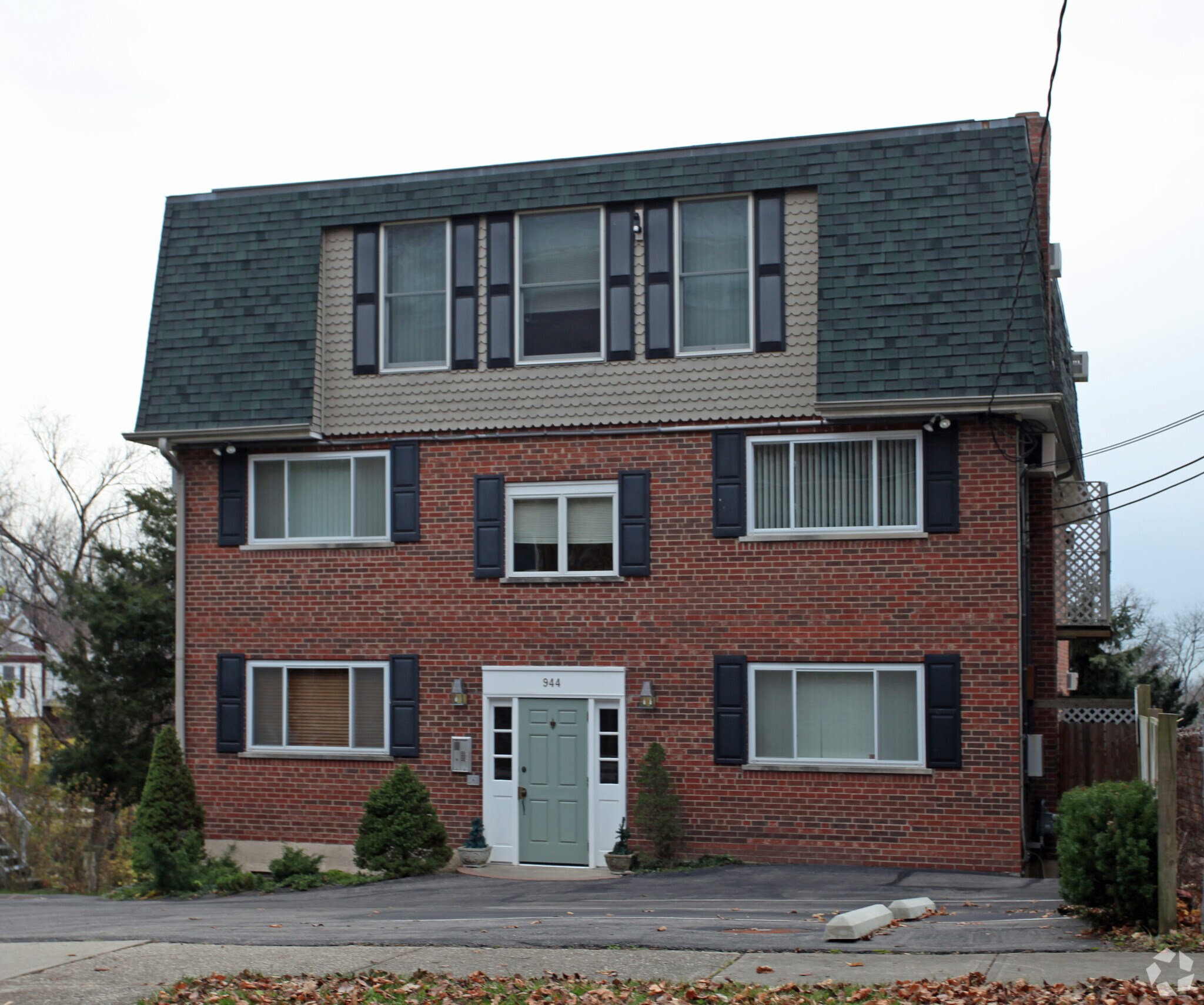 942-944 Summit Ave, Cincinnati, OH for sale Primary Photo- Image 1 of 1