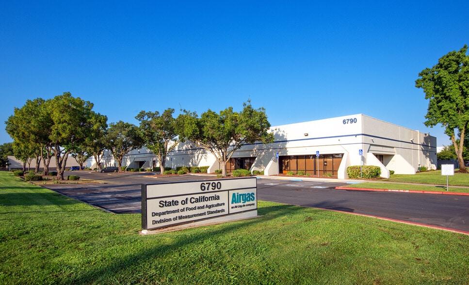 6790 Florin Perkins Rd, Sacramento, CA for sale - Building Photo - Image 2 of 7