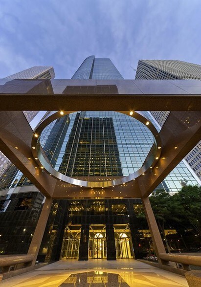 1000 Louisiana St, Houston, TX for lease - Lobby - Image 3 of 66