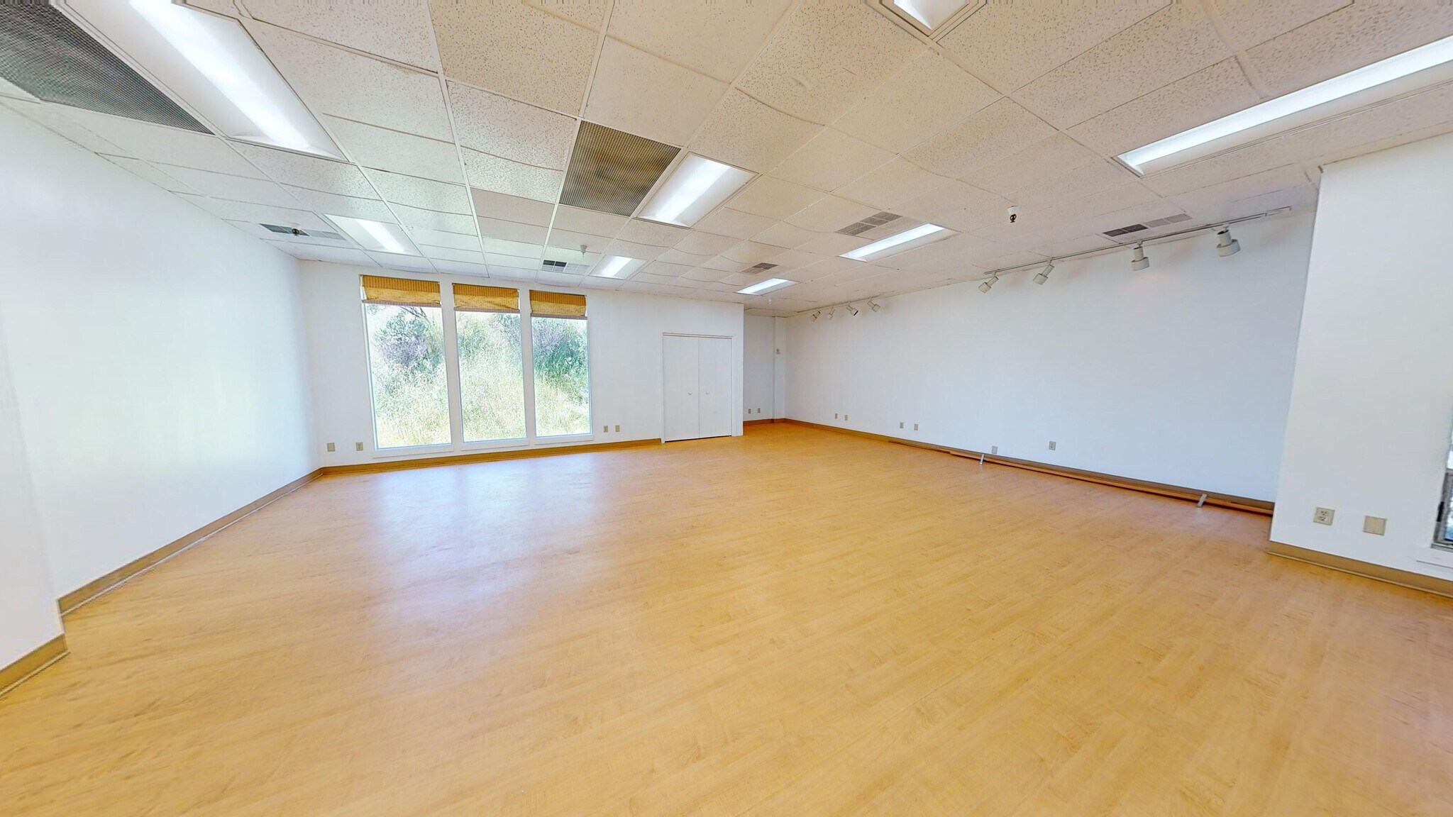 619 E Blithedale Ave, Mill Valley, CA for lease Interior Photo- Image 1 of 9