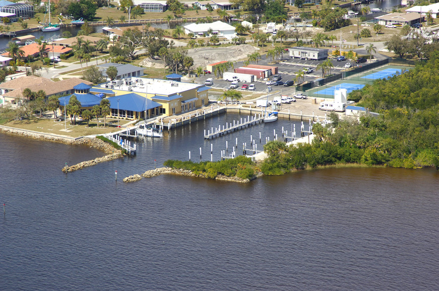 4400 Lister St, Port Charlotte, FL for sale - Aerial - Image 1 of 1