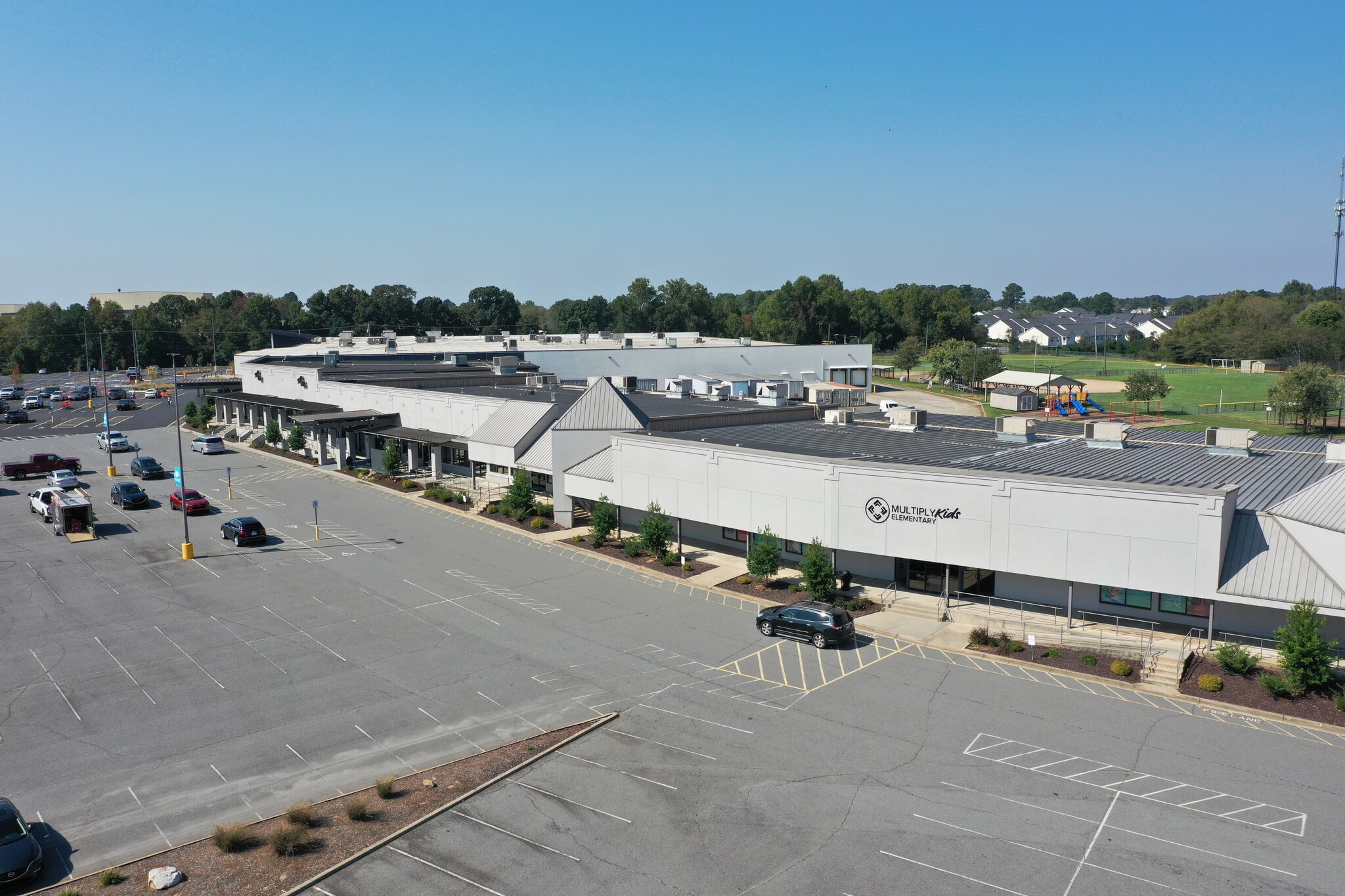 280 Concord Pky S, Concord, NC for lease Building Photo- Image 1 of 10